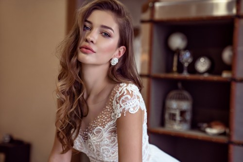 https://elisebride.ro/images/stories/virtuemart/product/VWD-SL15       (5).jpg